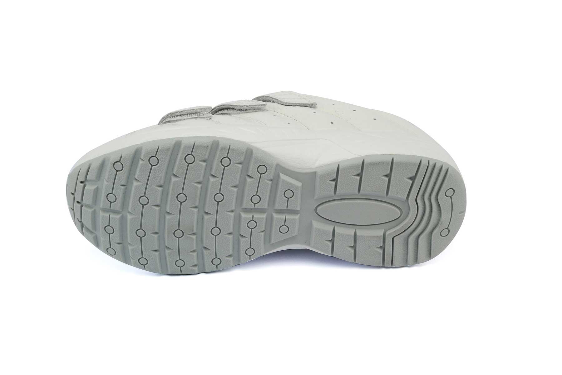 558 - Answer2 Men's Athletic Walking Shoes White/Silver