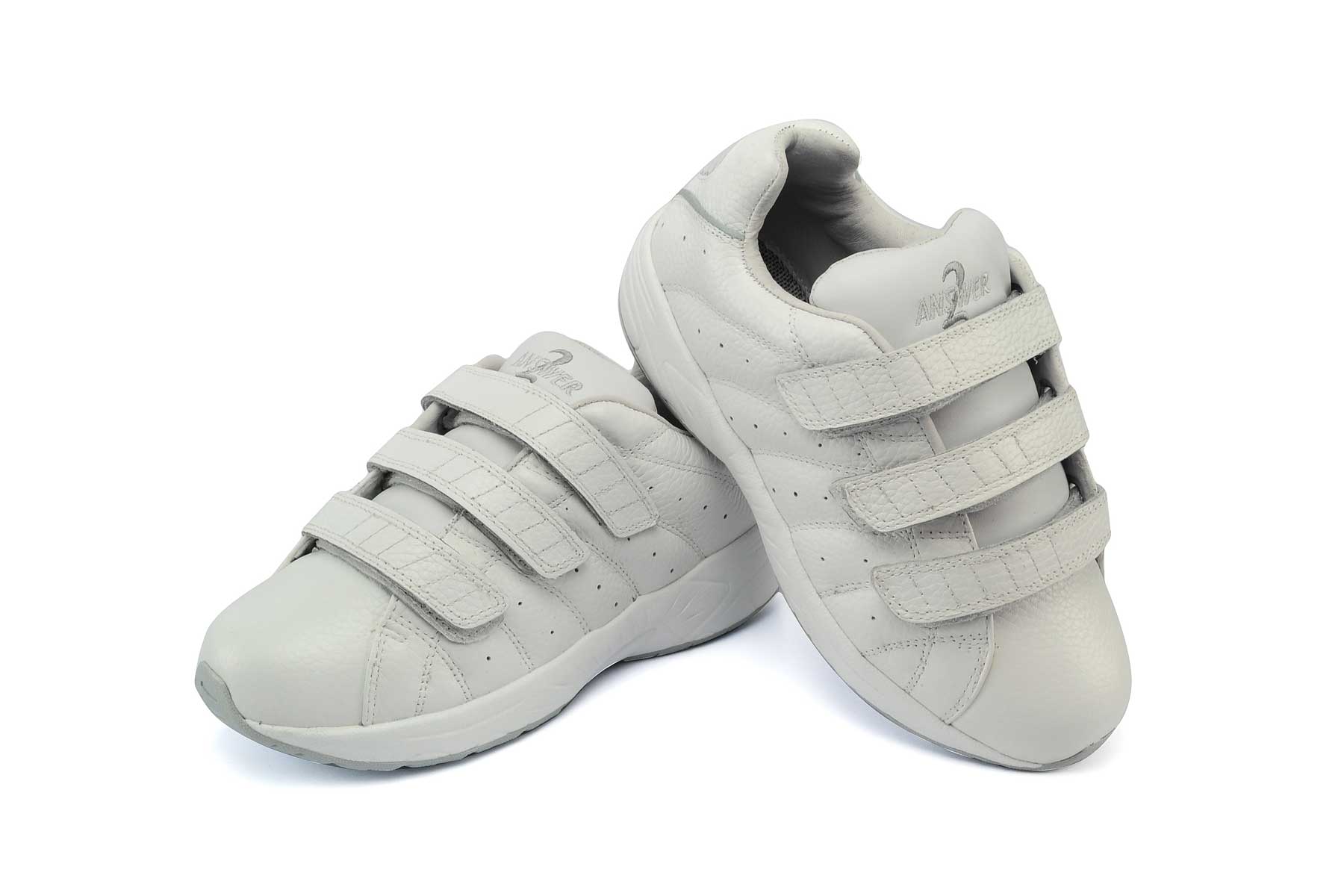 558 - Answer2 Men's Athletic Walking Shoes White/Silver