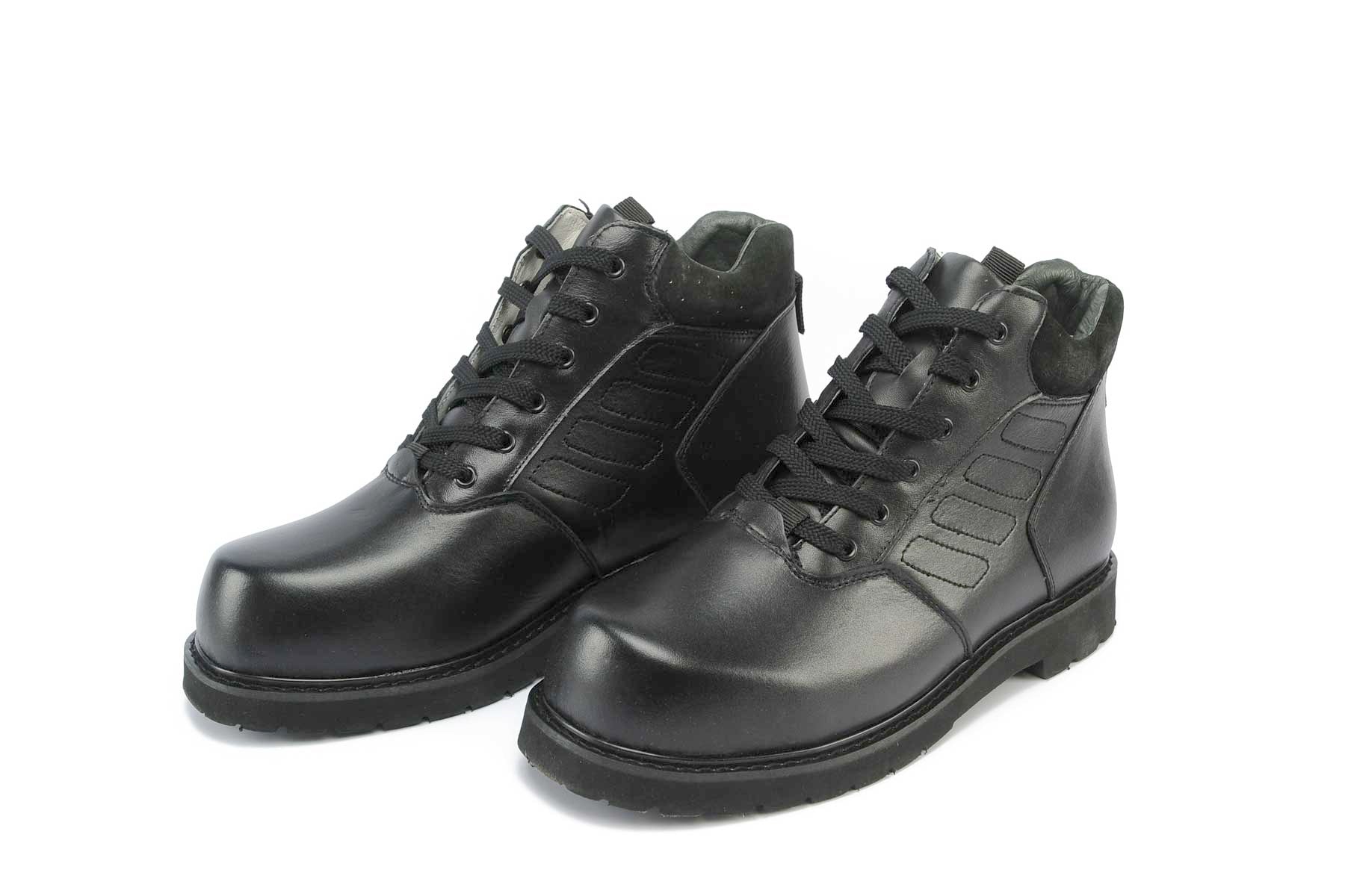 9951 - Mt.Emey Men's Extra-depth Chukka Boots Black