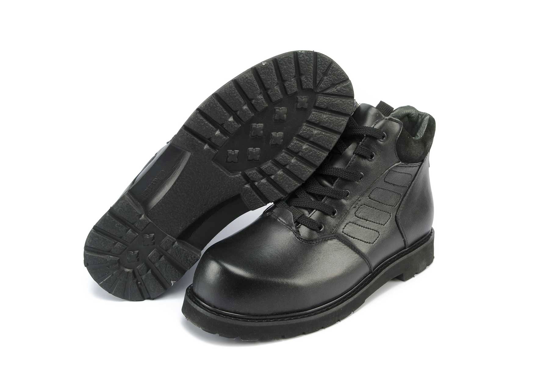 9951 - Mt.Emey Men's Extra-depth Chukka Boots Black